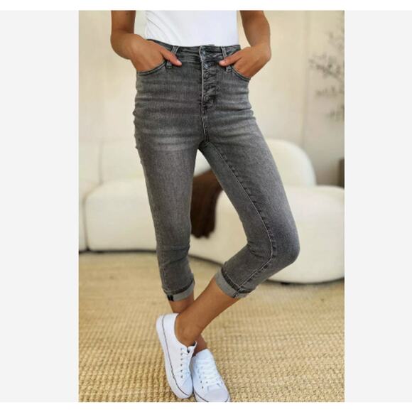 Judy Blue Women Full Size Button Fly High Waist Cuffed Capris 24 Gray Denim 23 - Picture 3 of 15